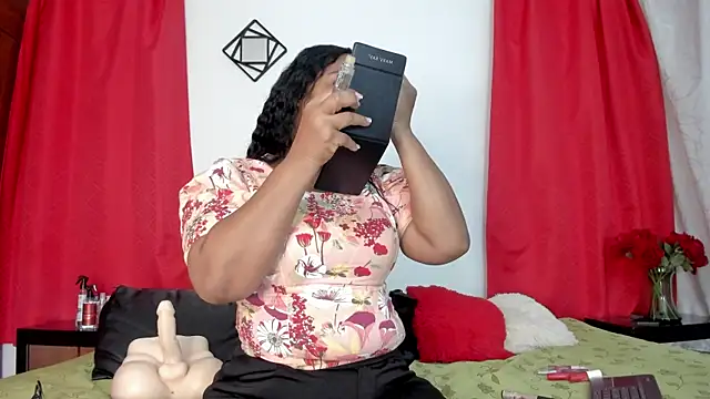 AmbarthSmiith2 online show from 09/16/25, 11:00