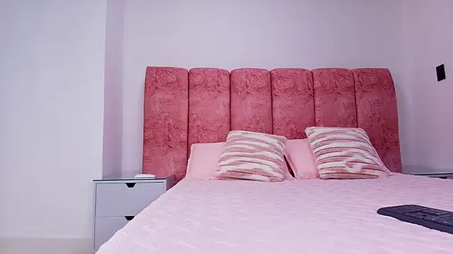 kendal rossi online show from 12/15/25, 11:58