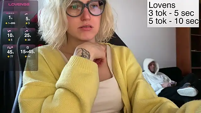 Sexy Sweets online show from 12/19/25, 11:06