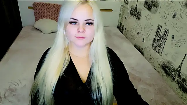 lovely-eyes online show from 10/30/25, 08:09