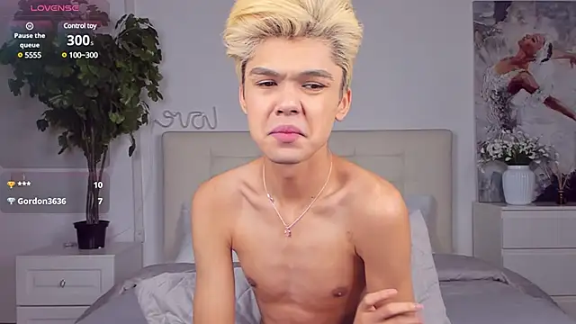 Felix Rey online show from 03/05/25, 07:06