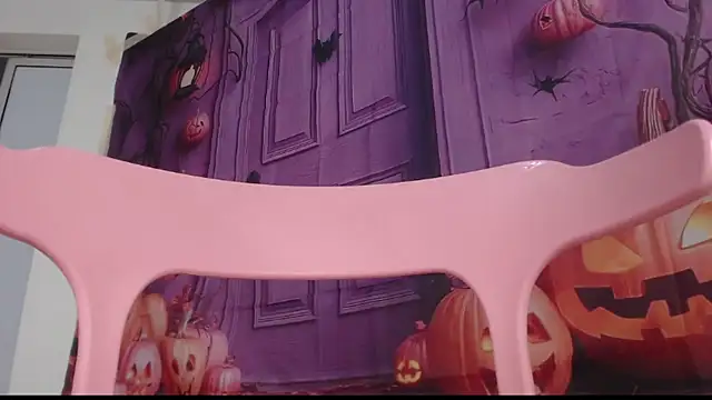 Kitty Mifl online show from 11/01/25, 03:25