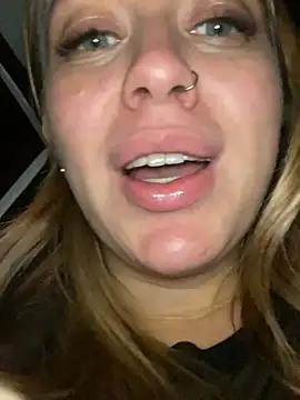 Snapshot of Sweet___Emily chatting on 01/18/25, 08:19 Sweet   Emily online show from 01/18/25, 08:19