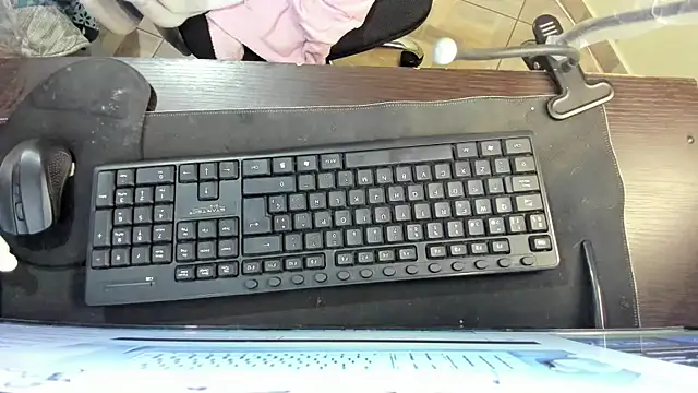 Amy Walker online show from 03/25/26, 08:59