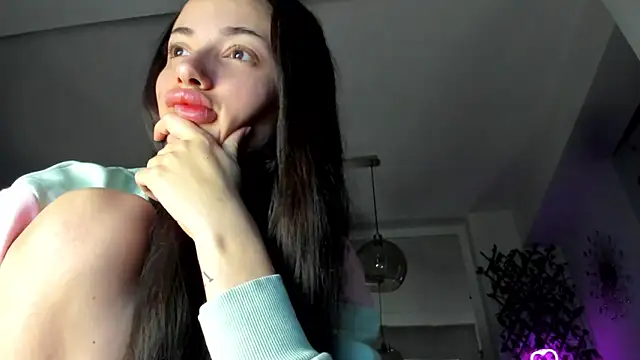 IreneVON online show from 02/10/25, 03:42