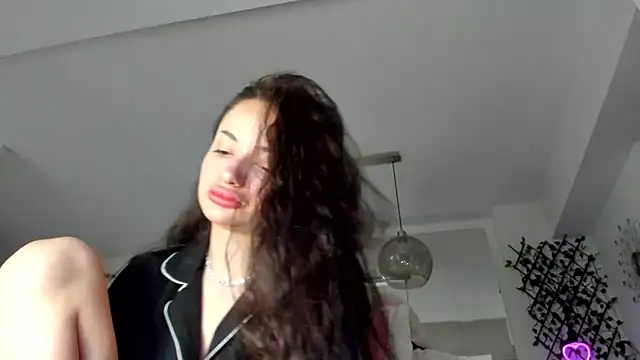 IreneVON online show from 02/14/25, 04:58