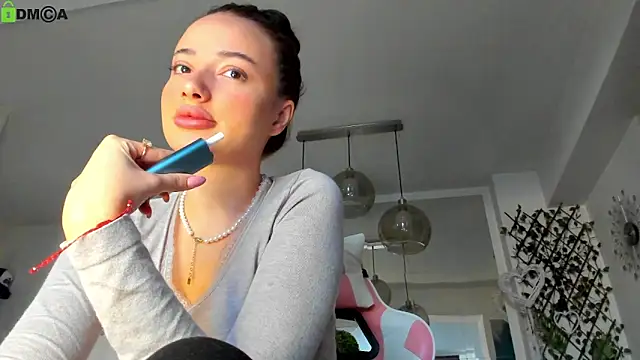 Snapshot of IreneVON chatting on 04/27/26, 03:48 IreneVON online show from 04/27/26, 03:48