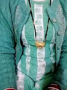 Snapshot of Slim_bhabhi chatting on 12/30/24, 09:05 Slim bhabhi online show from 12/30/24, 09:05