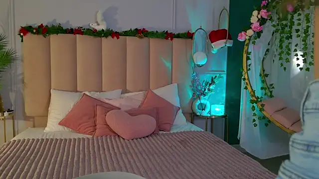 Eva Natsumi online show from 12/13/24, 05:16