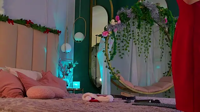 Eva Natsumi online show from 12/27/24, 08:24