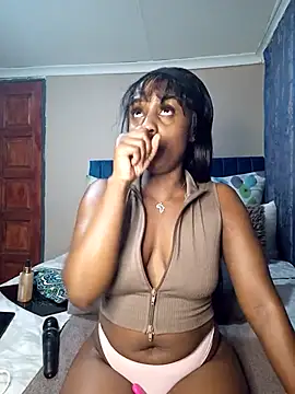 Queen-Chocolate online show from 03/02/25, 11:20