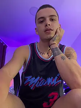 danny 42027 online show from 02/06/25, 07:45