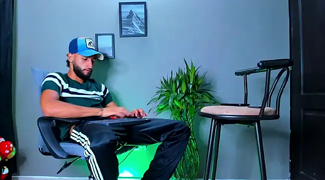 Damian 022 online show from 03/11/25, 12:00