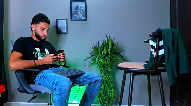 Damian 022 online show from 03/11/25, 04:51