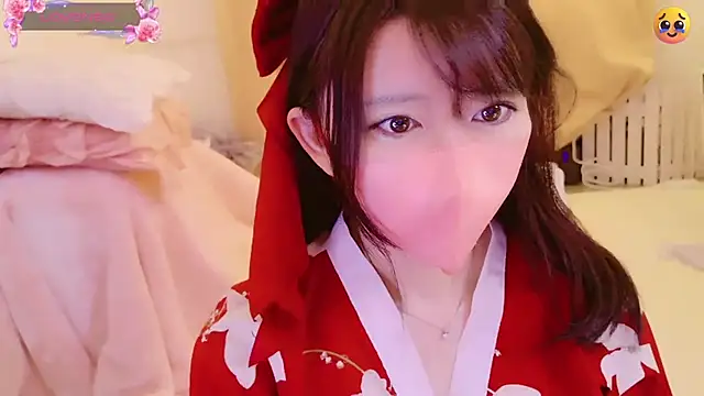 maii- online show from 03/18/25, 07:10