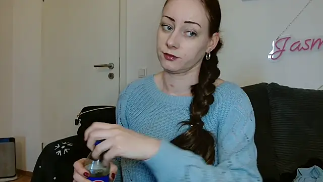 Jasmin-White online show from 03/06/26, 02:02