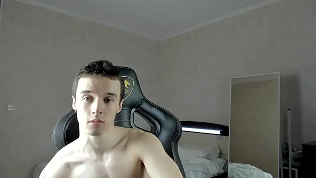 Snapshot of MasonWarholl chatting on 02/08/25, 08:10 MasonWarholl online show from 02/08/25, 08:10