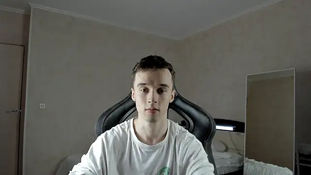 Snapshot of MasonWarholl chatting on 03/02/25, 06:08 MasonWarholl online show from 03/02/25, 06:08