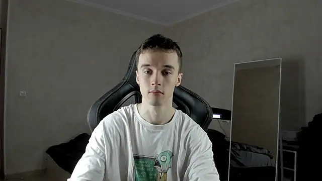 Snapshot of MasonWarholl chatting on 03/04/25, 06:47 MasonWarholl online show from 03/04/25, 06:47