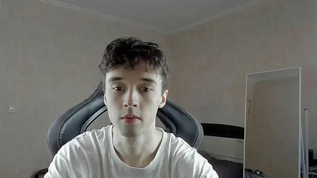 Snapshot of MasonWarholl chatting on 02/15/26, 02:58 MasonWarholl online show from 02/15/26, 02:58