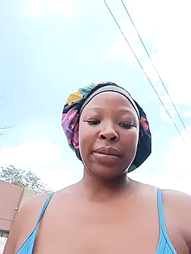 Snapshot of Mayo01_ chatting on 12/30/24, 09:05 Mayo01  online show from 12/30/24, 09:05