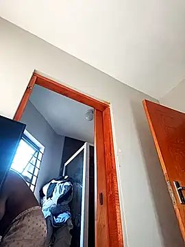 Snapshot of Mayo01_ chatting on 10/22/25, 05:52 Mayo01  online show from 10/22/25, 05:52