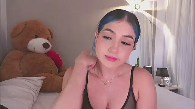 AnnyHizzle online show from 10/26/25, 02:17