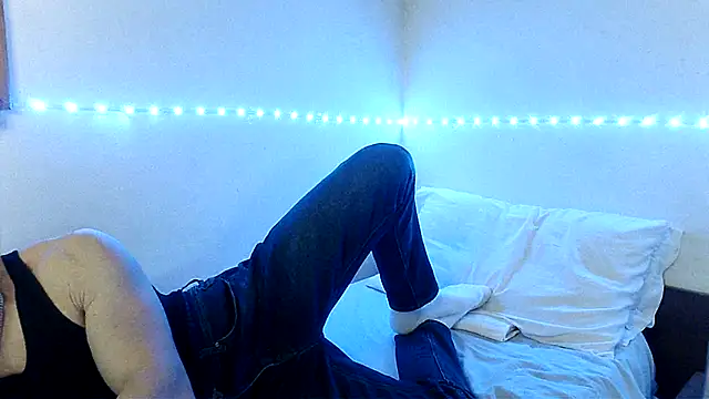 Alexx Fit023 online show from 12/29/24, 10:57