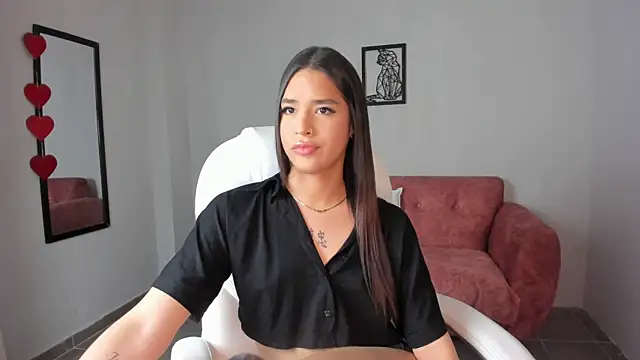 Snapshot of Alice23jones chatting on 03/08/25, 03:45 Alice23jones online show from 03/08/25, 03:45