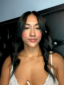 mailyreid online show from 10/07/25, 04:20