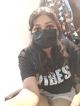 Snapshot of Sonam-378 chatting on 01/17/25, 08:55 Sonam-378 online show from 01/17/25, 08:55