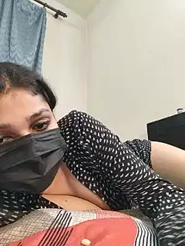 Snapshot of Sonam-378 chatting on 02/07/25, 09:04 Sonam-378 online show from 02/07/25, 09:04