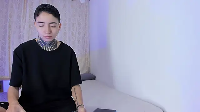 Tinny and Candy online show from 11/17/25, 12:00