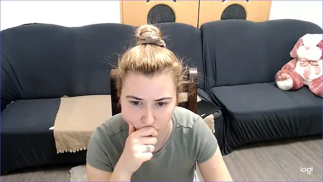 VioletaFlower7 online show from 01/18/25, 09:56