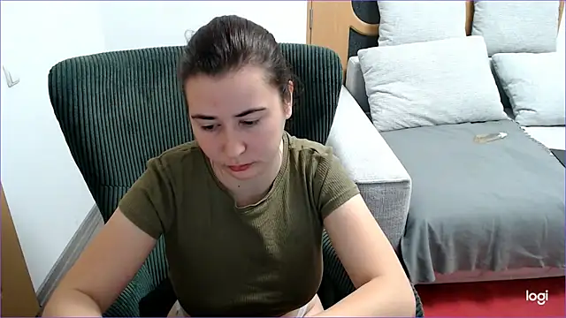 VioletaFlower7 online show from 11/03/25, 09:54