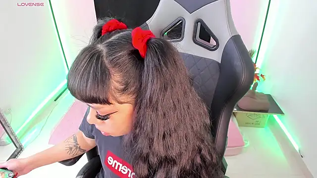 zoesullivan online show from 12/26/24, 10:16