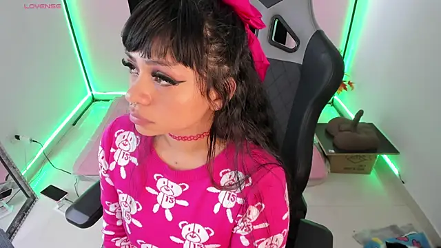 zoesullivan online show from 12/30/24, 12:52