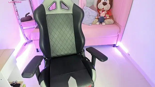 zoesullivan online show from 01/25/25, 09:26