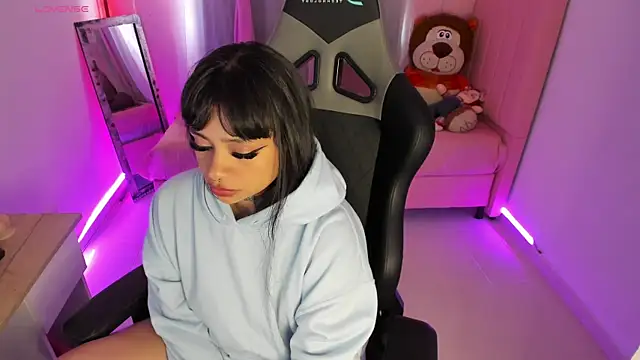 zoesullivan online show from 02/17/25, 12:38