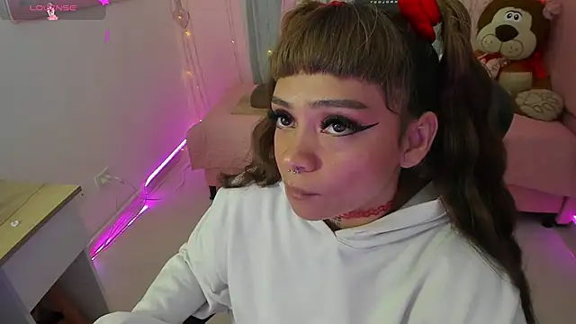 zoesullivan online show from 09/14/25, 02:49