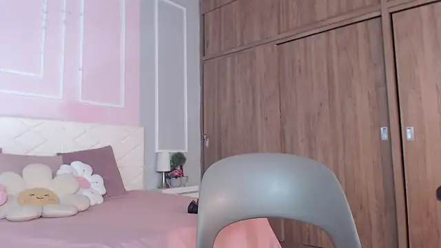 OraLarson online show from 09/14/25, 11:31