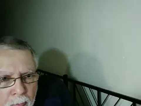 100Tauros online show from 10/18/25, 04:37