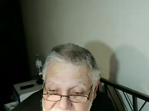 100Tauros online show from 10/21/25, 08:48