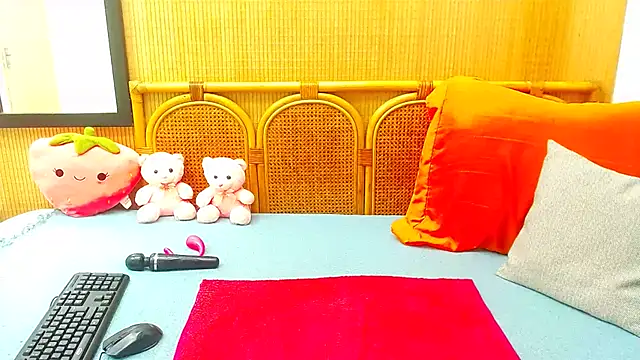 HugeMassiveBooty online show from 02/17/25, 03:53