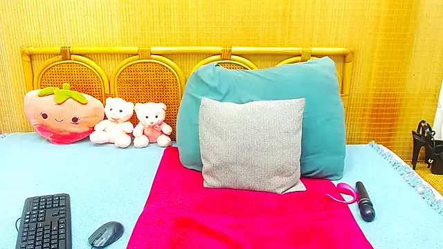 HugeMassiveBooty online show from 03/22/25, 03:42