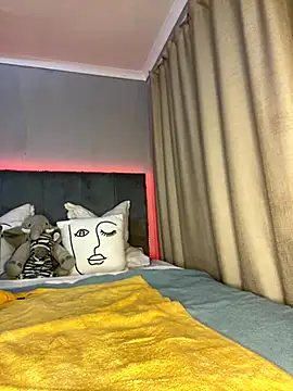 HugeMassiveBooty online show from 10/17/25, 10:01