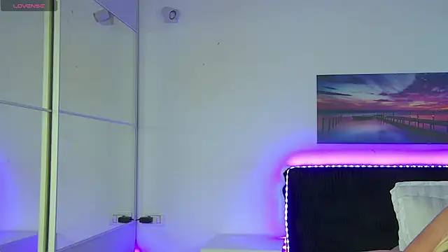 EmaCourtis online show from 01/09/26, 09:12