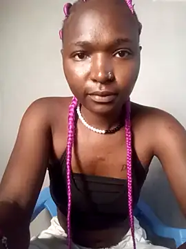 petite 12 online show from 02/25/25, 05:52