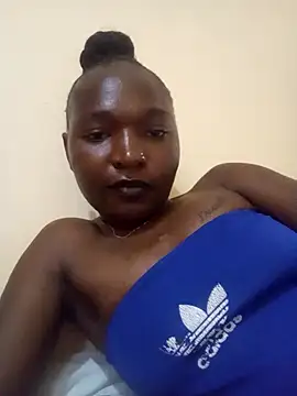 petite 12 online show from 03/03/25, 10:17