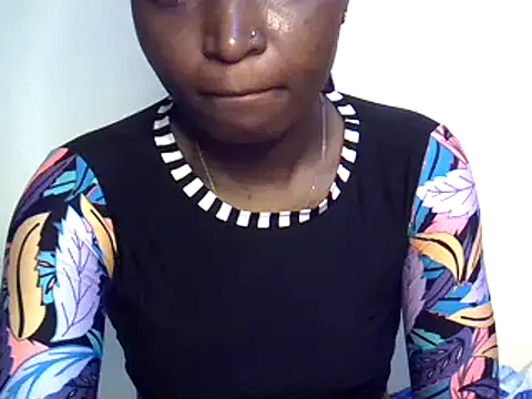 petite 12 online show from 03/21/25, 10:28